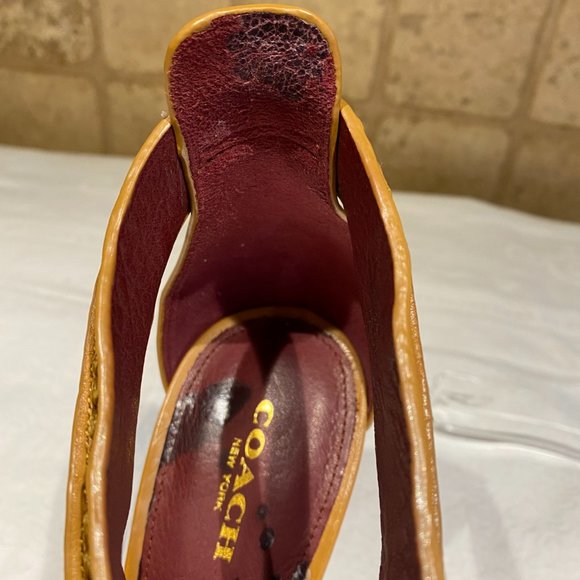 Coach | Peep toe high heal - Picture 14 of 16